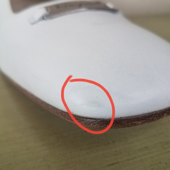 Salvatore Ferragamo Vintage Pumps - Picture 13 of 14